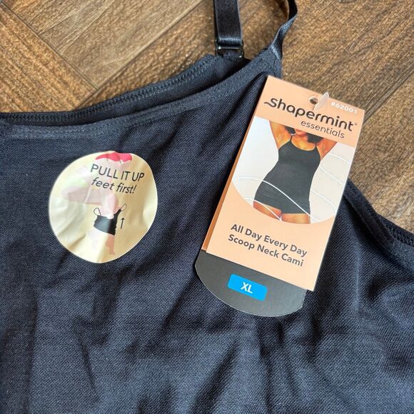 Shapermint Essentials All Day Every Day Scoop Neck Cami NWT 62001 - Picture 6 of 9